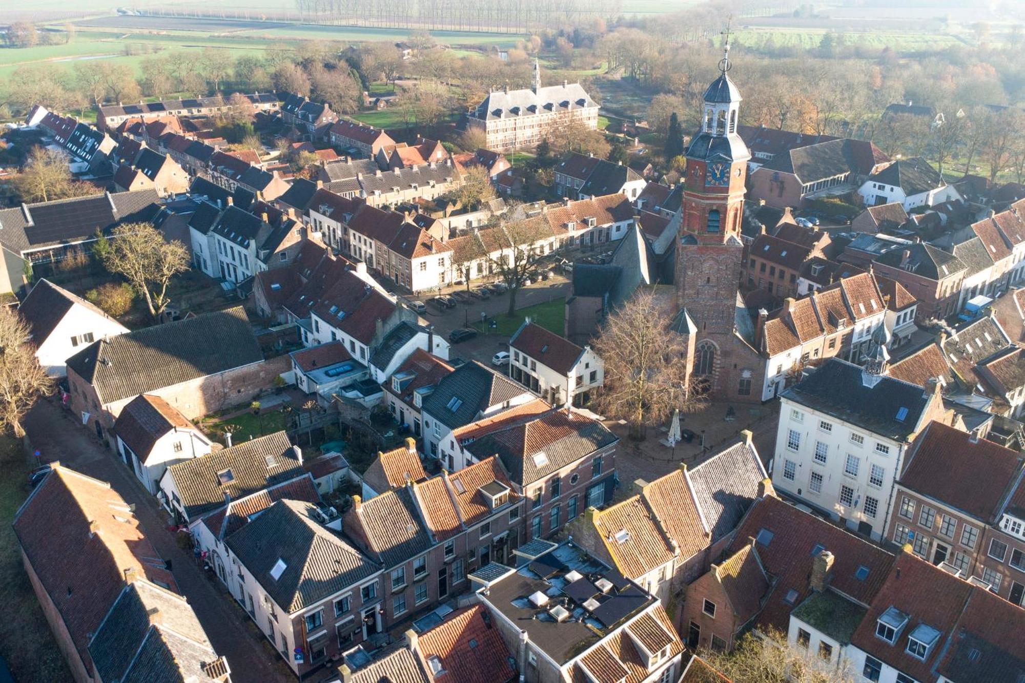 Hotel Buren Buren  Zewnętrze zdjęcie
