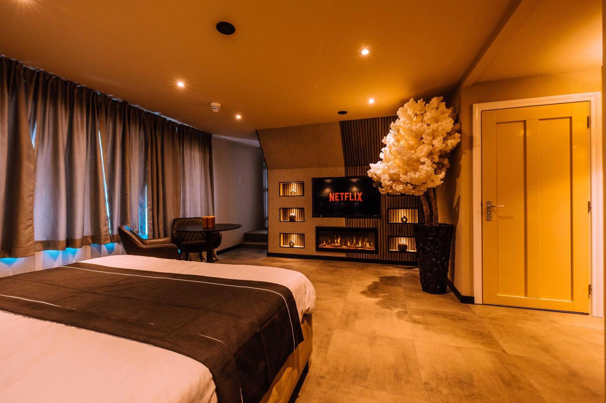 Hotel Buren Buren  Zewnętrze zdjęcie