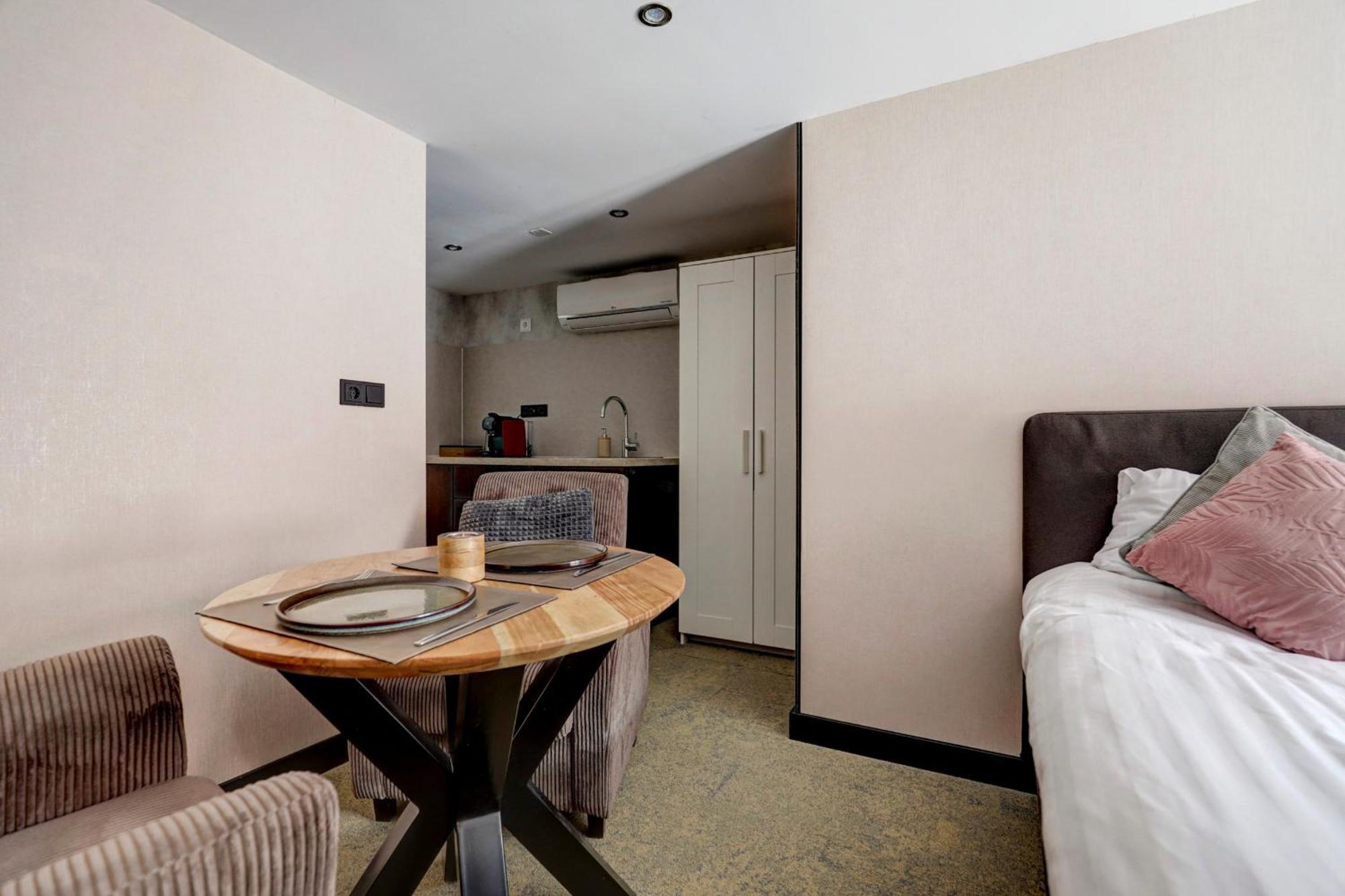 Hotel Buren Buren  Zewnętrze zdjęcie