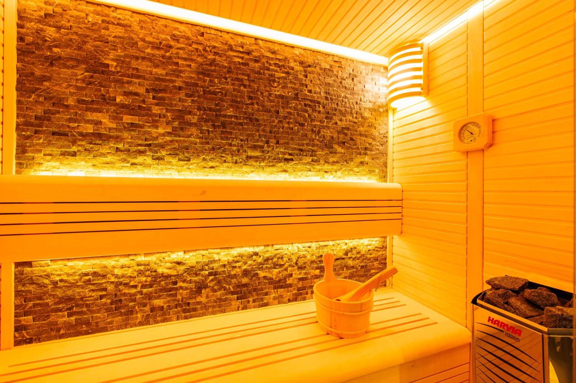 Hotel Buren Buren  Zewnętrze zdjęcie